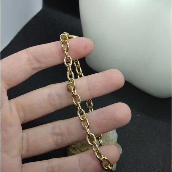 Gold chain bracelet w shamrock - Picture 3 of 4